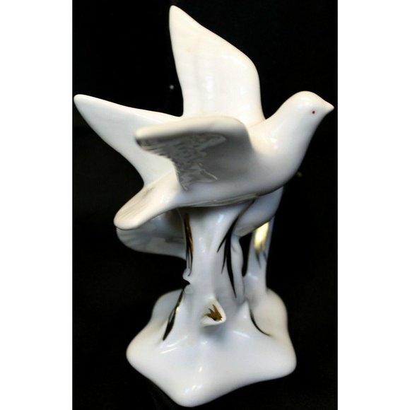 White Porcelain Doves in Flight Gold Trim Bibelou Romanian 5" Tall - Picture 5 of 8